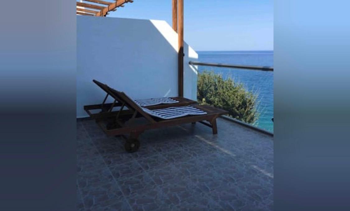 Grande Blue Suites With Private Bay Archangelos  Buitenkant foto