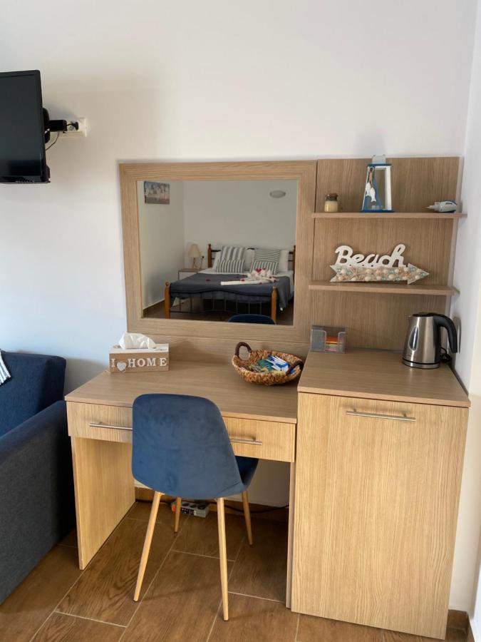 Grande Blue Suites With Private Bay Archangelos  Buitenkant foto