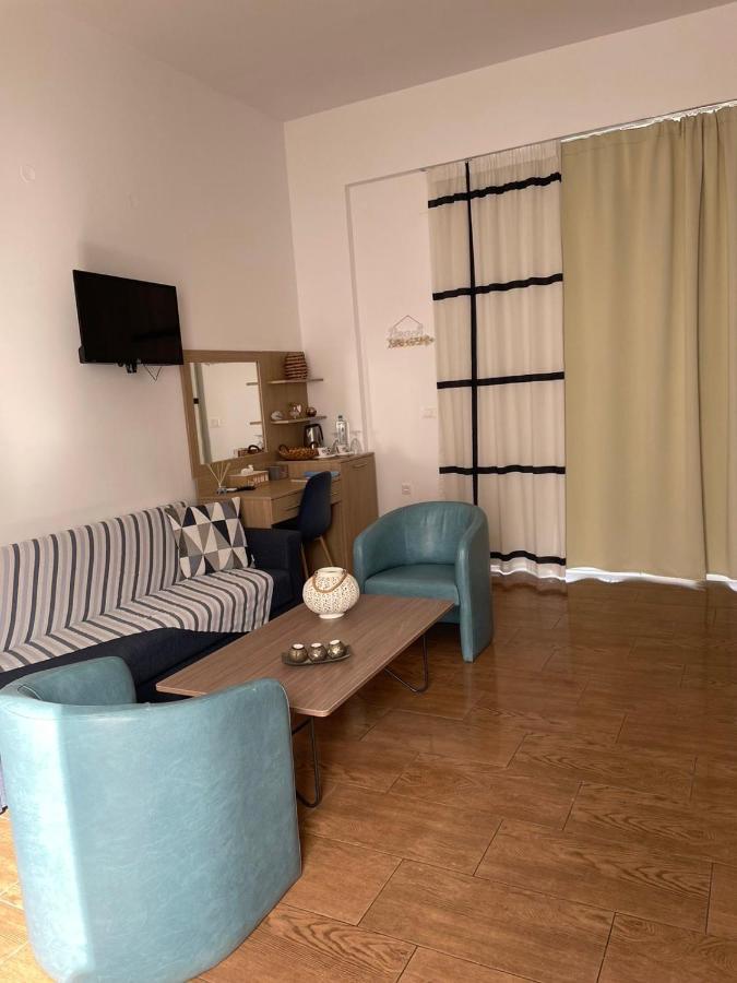 Grande Blue Suites With Private Bay Archangelos  Buitenkant foto